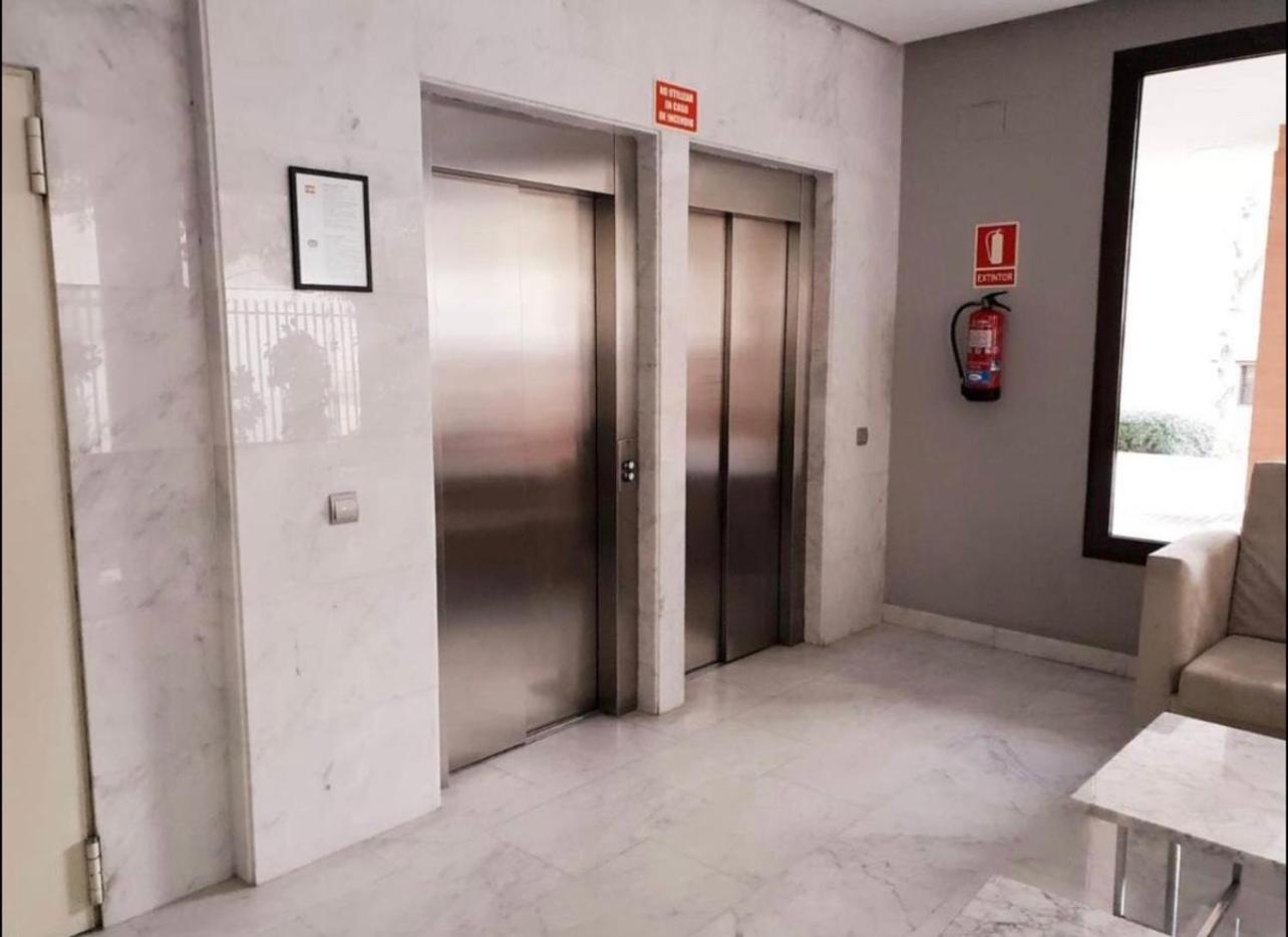 Samaniego Suite, Airport, Ifema Turistico Madrid Dış mekan fotoğraf