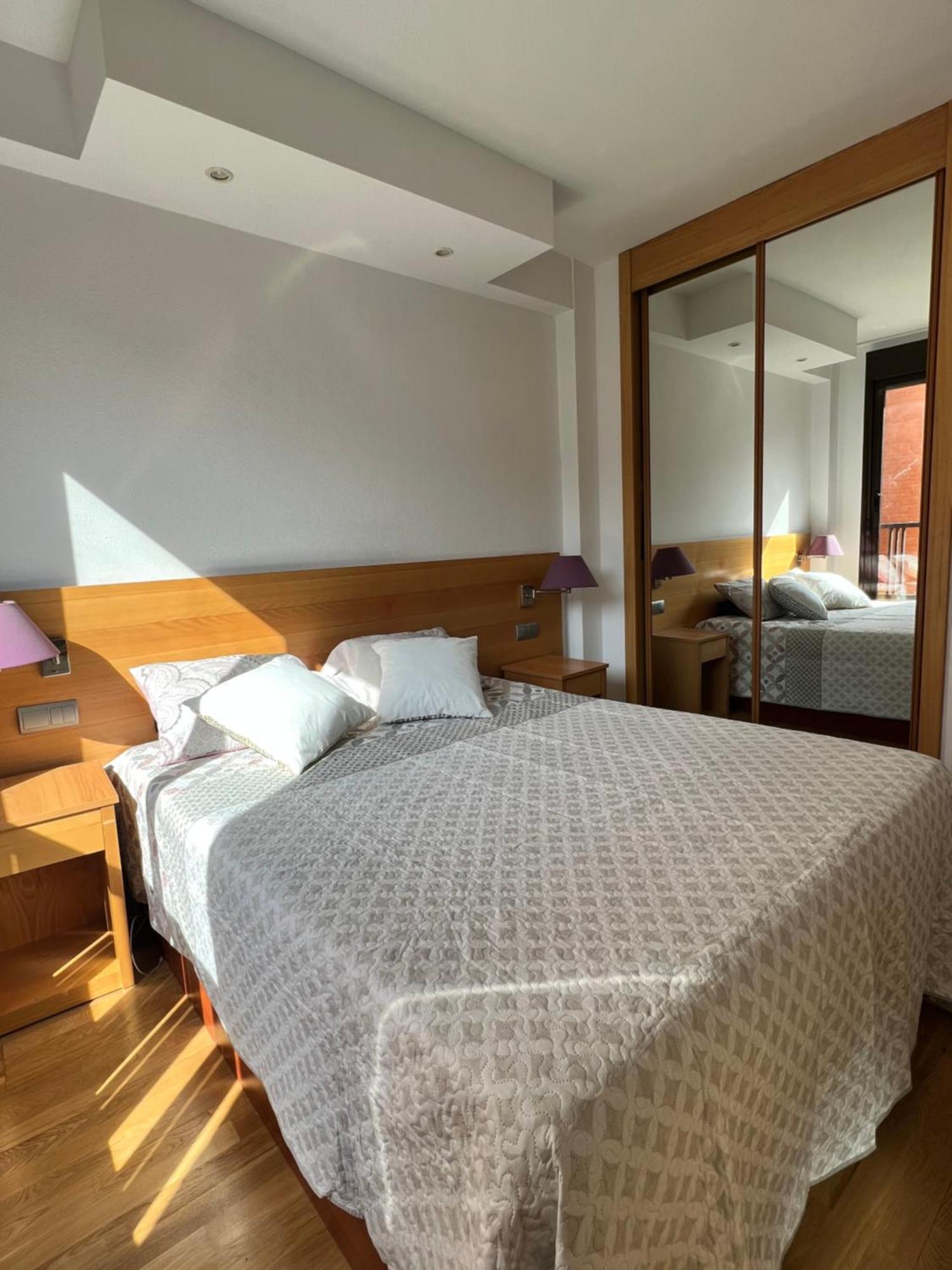 Samaniego Suite, Airport, Ifema Turistico Madrid Dış mekan fotoğraf
